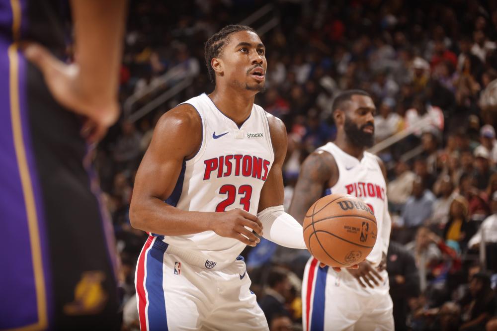 相较于冯耀 相较于冯耀