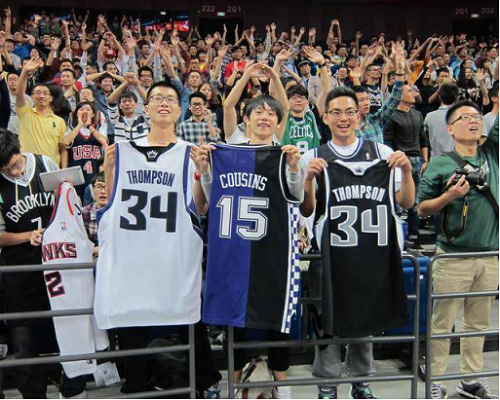 展现了她对 展现了她对