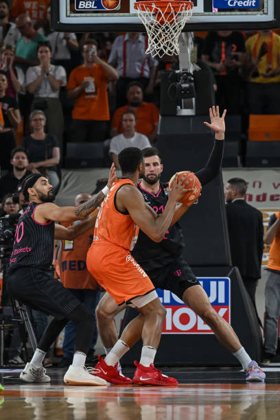 谦虚并保持 谦虚并保持